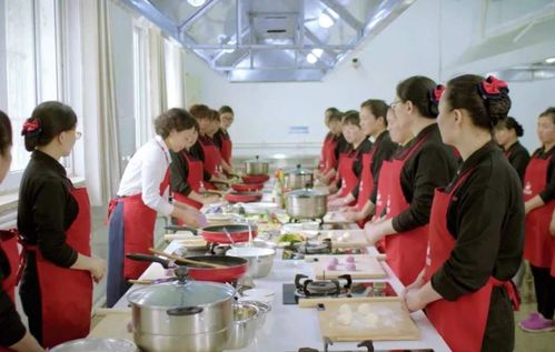 家庭劳务服务岗位遇冷 月薪近万仍陷“用工荒”，深层原因剖析