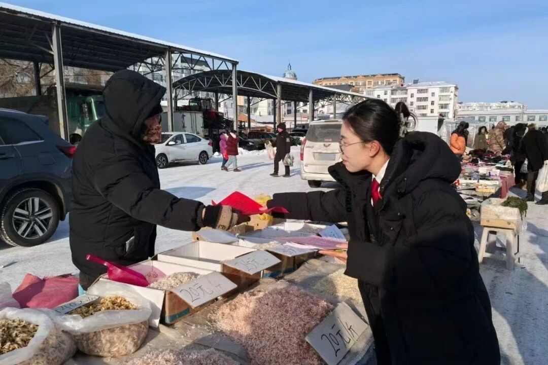 新春走基层 寒冬腊月送法暖，司法便民赶大集——话“家庭劳务服务”法律新知